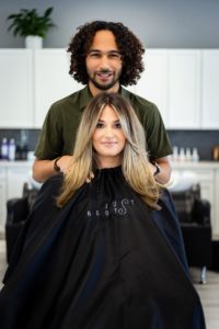 Just Roots Color Bar Just Roots Color Bar professional staff will provide hair color touch-ups and refreshing in as little as 30 minutes. Optional hair care treatments such as blowouts and extensions are also available. Book your appointment today. Mention this ad and receive 10% off your first appointment.  6809 Chimney Rock Rd. Bellaire, TX 77401  281-888-5184 justrootscolorbar.com IG: _justrootscolorbar