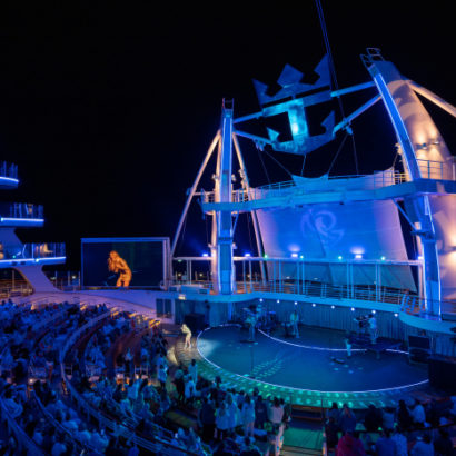 Grammy award winner Kelsea Ballerini  performance